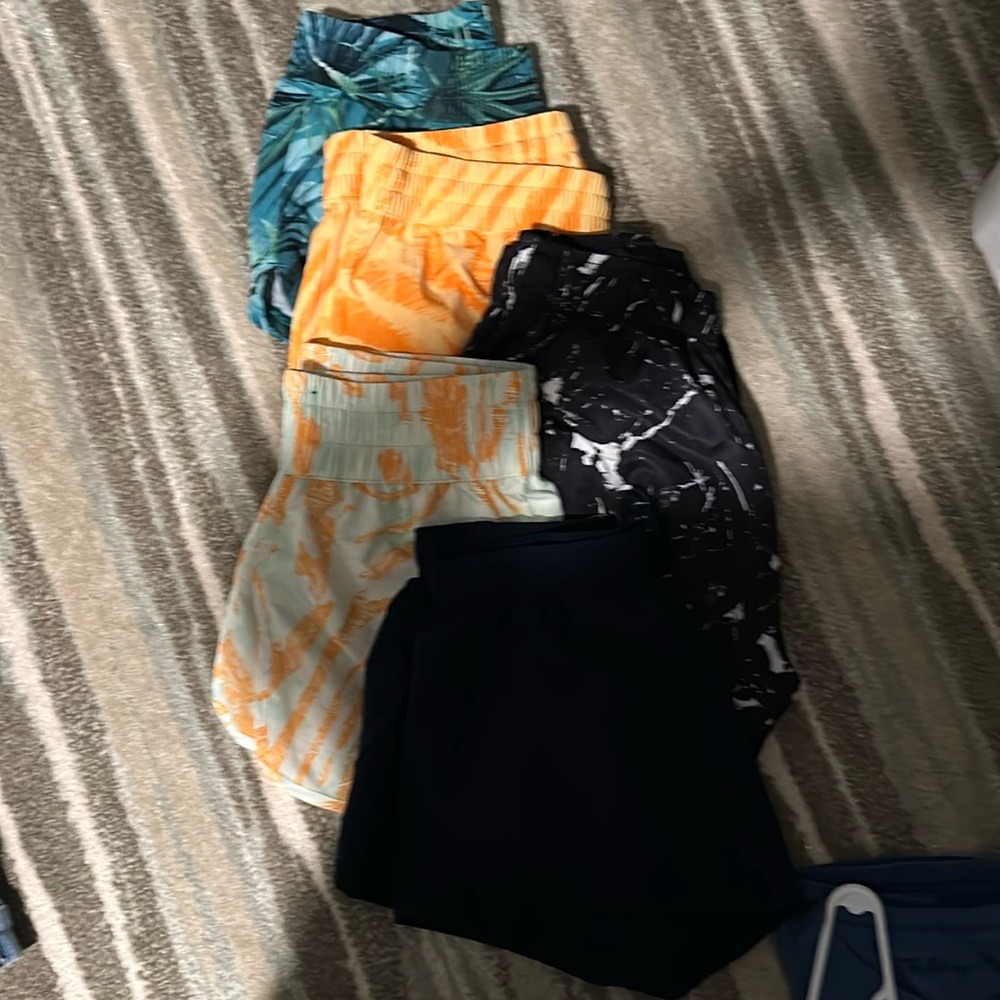 Activewear shorts